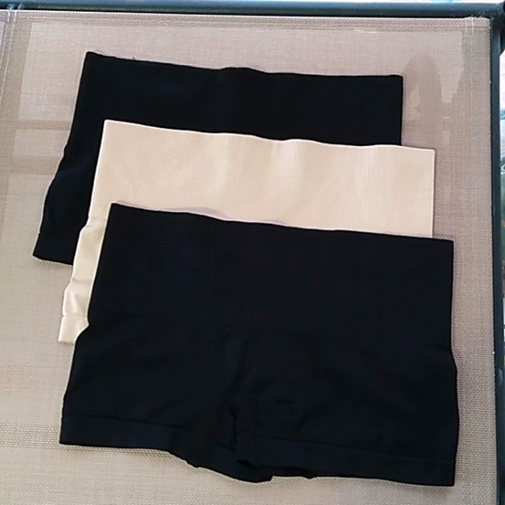NWOT womens shaper boy shorts